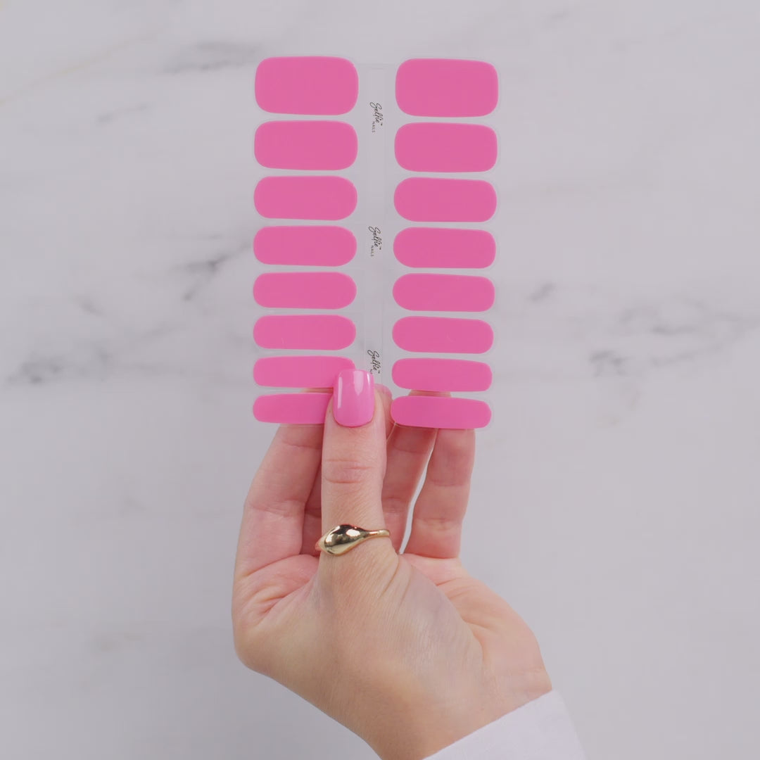 Selfie Nails Coral